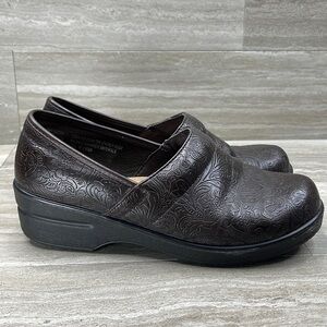 Duck Head Becky Floral Leather Tooled Comfort Clogs Womans Size 8